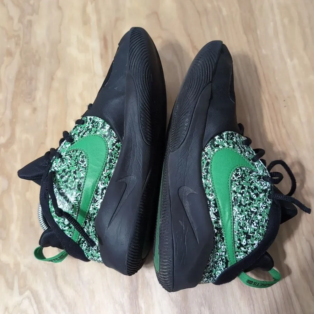 Nike Team Hustle D 9 DIGI (GS) Sz 7Y Kids‎ Black/Green Boys Sneaker DC1992 001